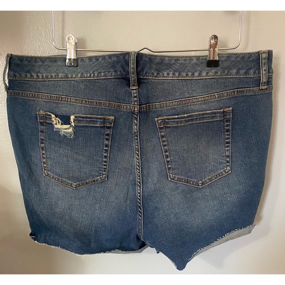 Torrid Distressed Jean Shorts - Picture 4 of 4